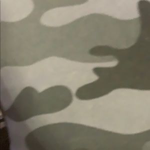 Meet your Posher, Yee